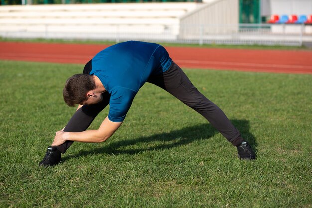 Dynamic stretches for soccer performance